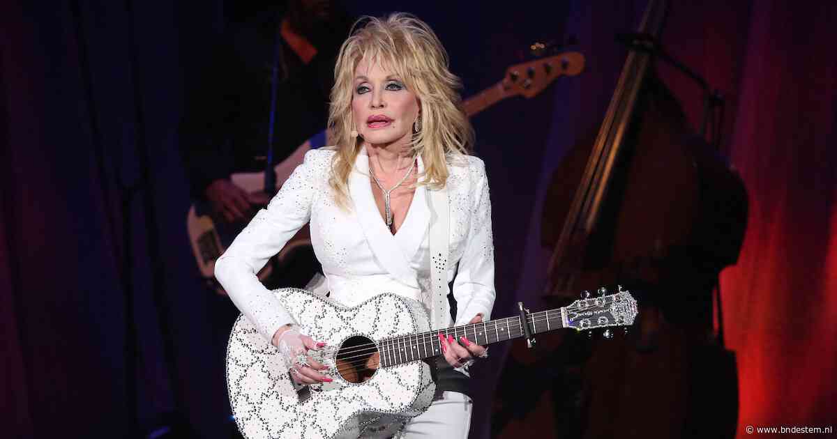 Pijnlijke fout na dood Dolly Parton: CNN laat niet de echte zien, maar een imitator