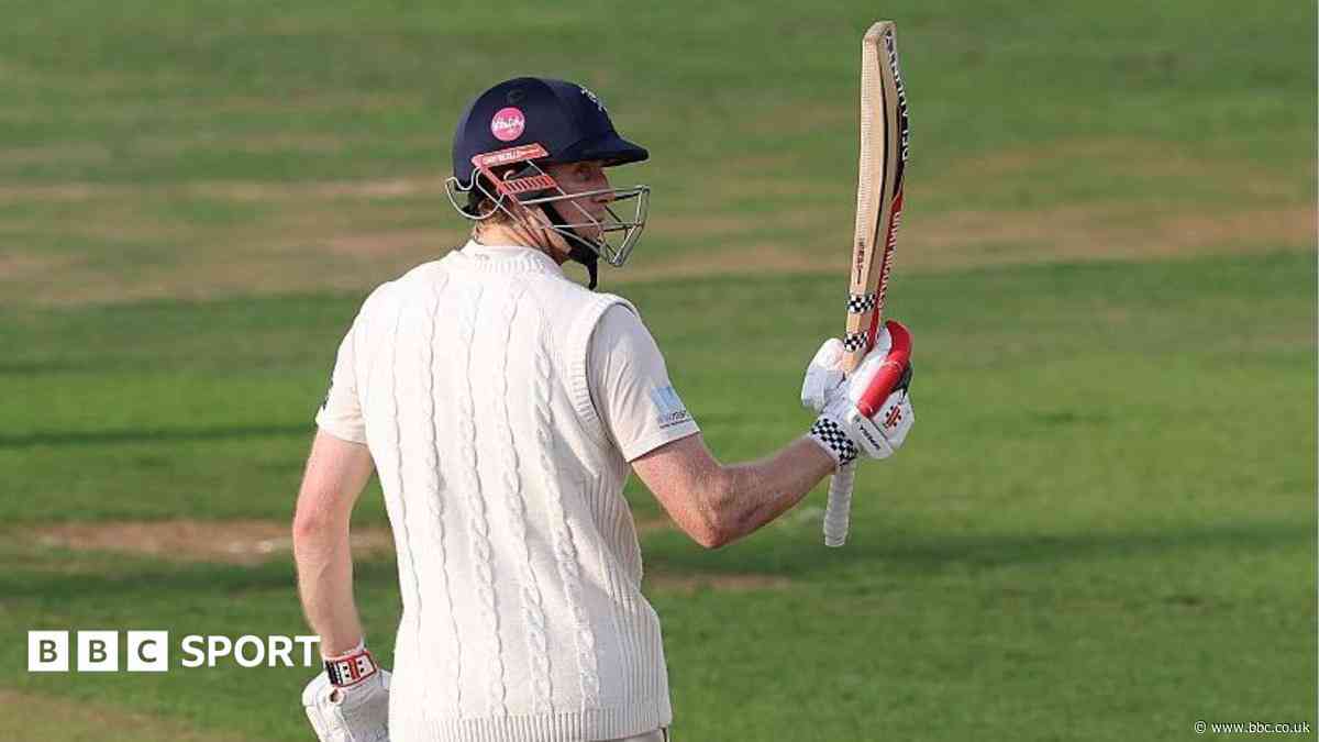 Kent take charge in Northants clash