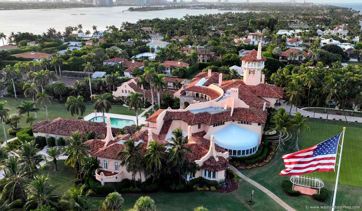 Woman arrested, charged after driving at law enforcement near Mar-a-Lago checkpoint