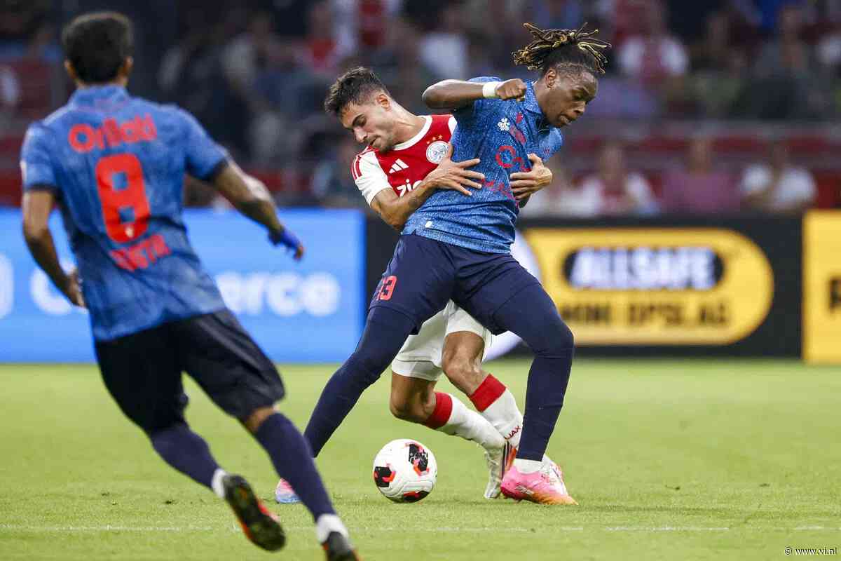 Zwitserse media lachen om spektakel in Amsterdam: 'Winnende goal!'