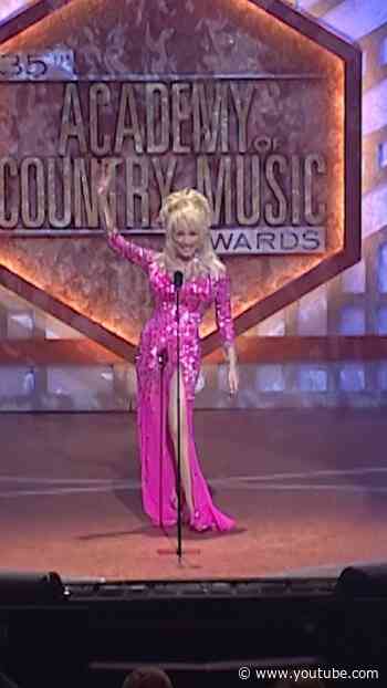Dolly Parton Hosts the 35th ACM Awards (2000)