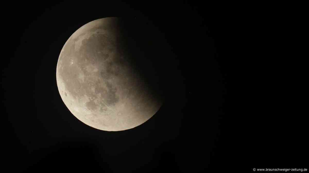 Mondfinsternis heute in der Region Braunschweig-Wolfsburg hinter Regenwolken?