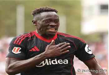 Adams battles Chukwueze in Serie A