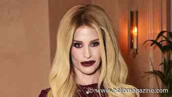 Kelly Osbourne wows in vampy new look amid difficult year