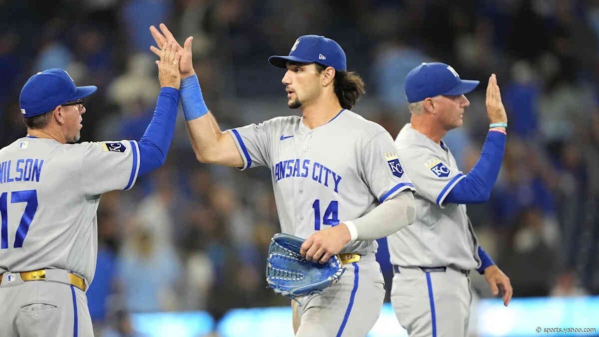 Caglianone goes 5 for 6 with HR, 6 RBIs to power the Royals past the Blue Jays 13-2