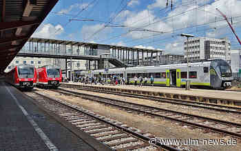 Fahrgast schlägt in der Bahn zweimal zu - Polizeieinsatz am Ulmer Hauptbahnhof