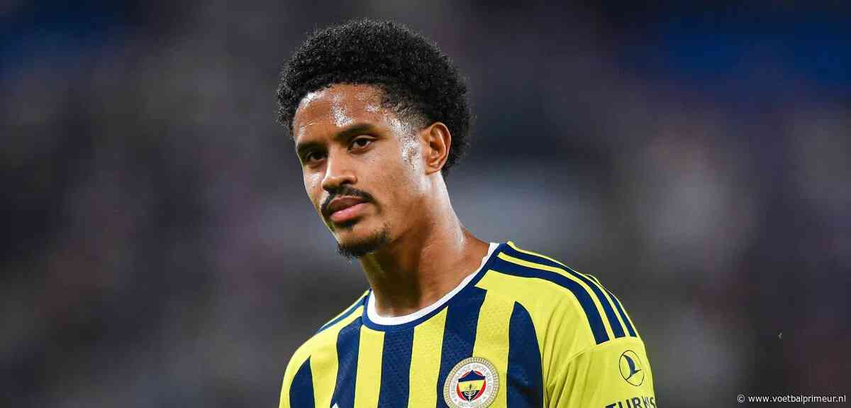 Elfrink komt met verrassend PSV-transfernieuws: 'Die optie is ook bekeken'