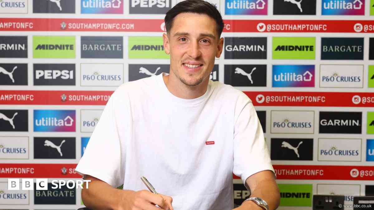 Southampton sign German defender  Schlotterbeck