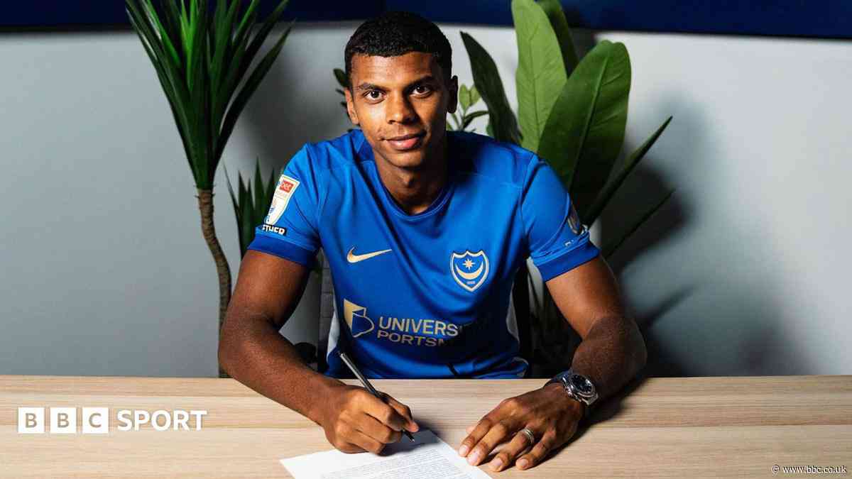Portsmouth sign midfielder Mohamed from Casa Pia