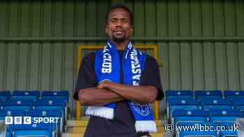 Eastleigh sign striker Duku on short-term deal
