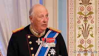 Norwegen bangt um König Harald: Hunderte versammeln sich vor königlichem Schloss – „Wir brauchen ihn“
