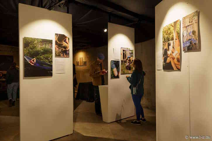„Drinnen im Draußen“: Ausstellung zeigt Wagenleben als gelebte Praxis