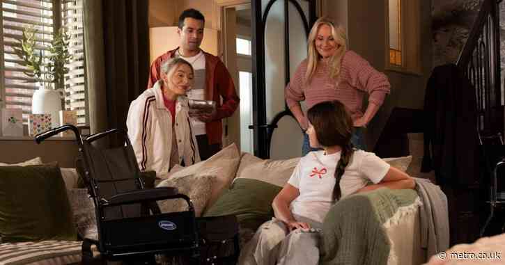 Betsy makes sad admission to Lisa in Coronation Street – and Lauren is not helping