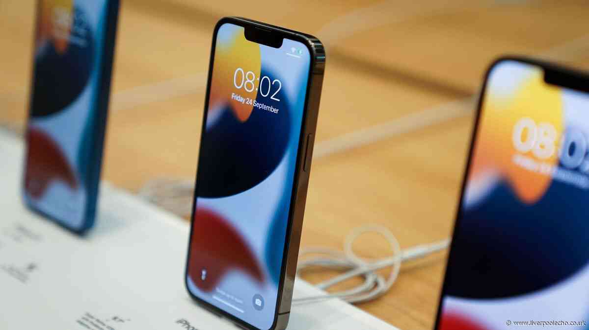 Apple's 'excellent' £450 iPhone now £209 as iPhone 18 launch rumoured