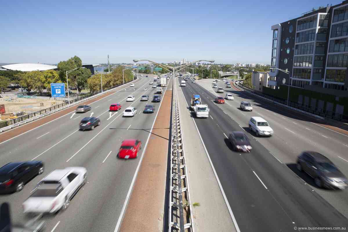 Contractors picked for $700m Kwinana Fwy upgrades