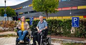 ‘Schandalig’ en ‘triest’: onbegrip over beslissing om rolstoelkoppel na achttien jaar weg te sturen