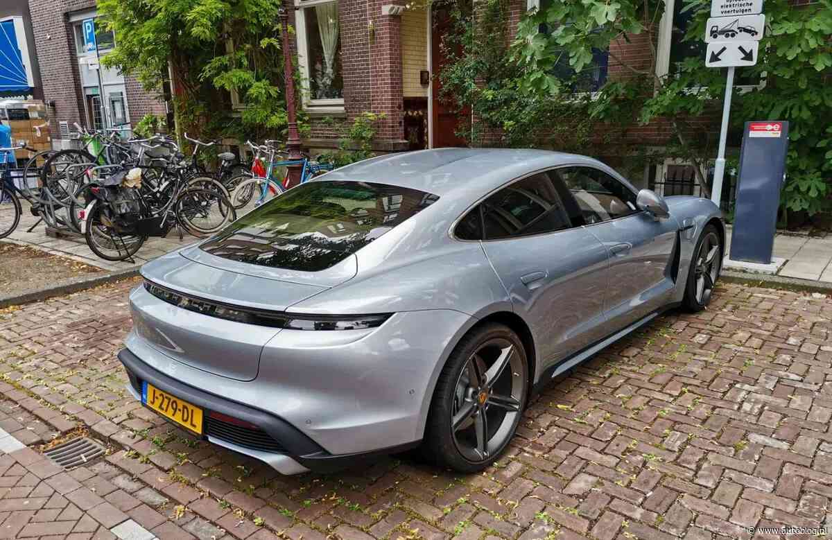 EU zorgt met verplichte laadpalen voor groot stroomprobleem in Nederland