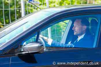 Norway's crown prince becomes King Haakon VIII after his father's death