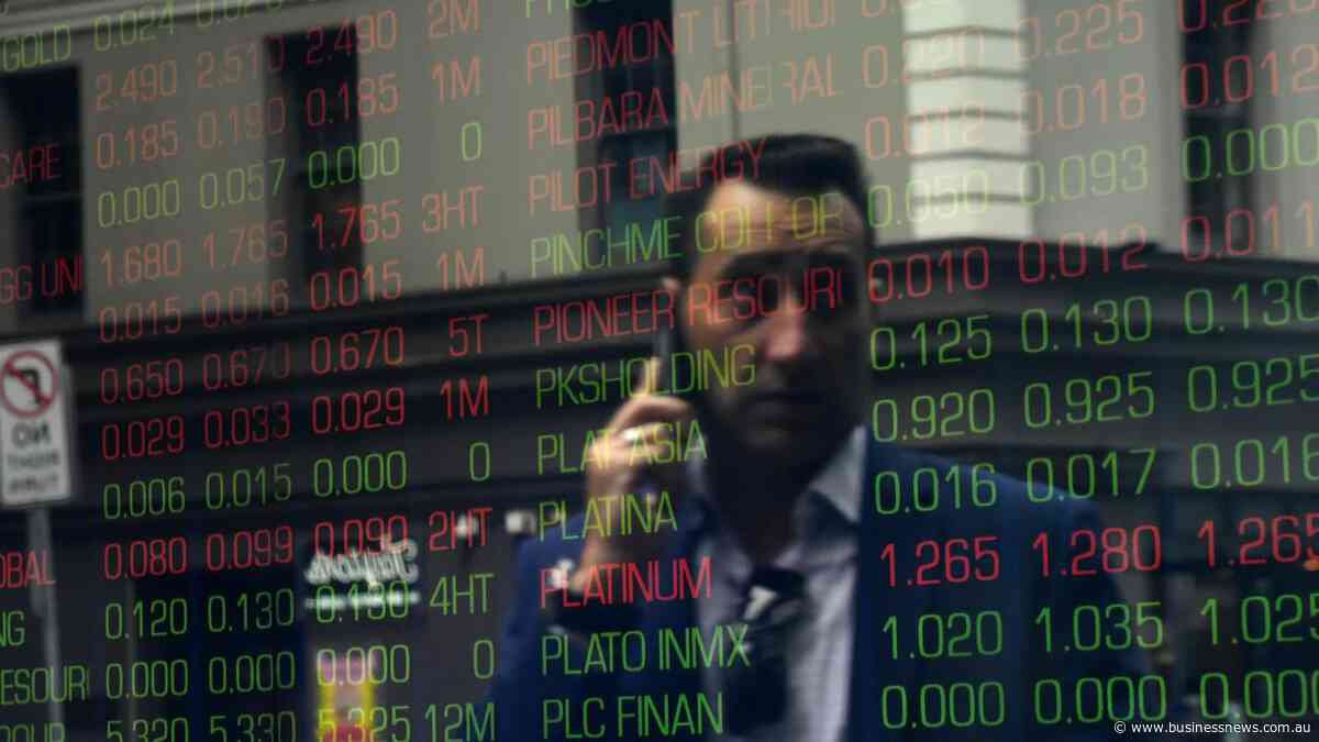 Aussie shares end week higher on decent final session