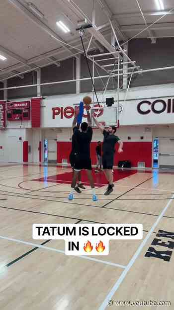 Inside & out.. Jayson Tatum gets buckets with trainer Drew Hanlen!
