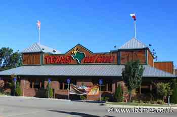 'We Are Suffering': Texas Roadhouse Staff Slam Viral Racist FB Group and Food Tampering Allegations