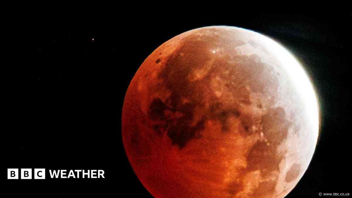 Stunning photos capture August's Sturgeon Moon