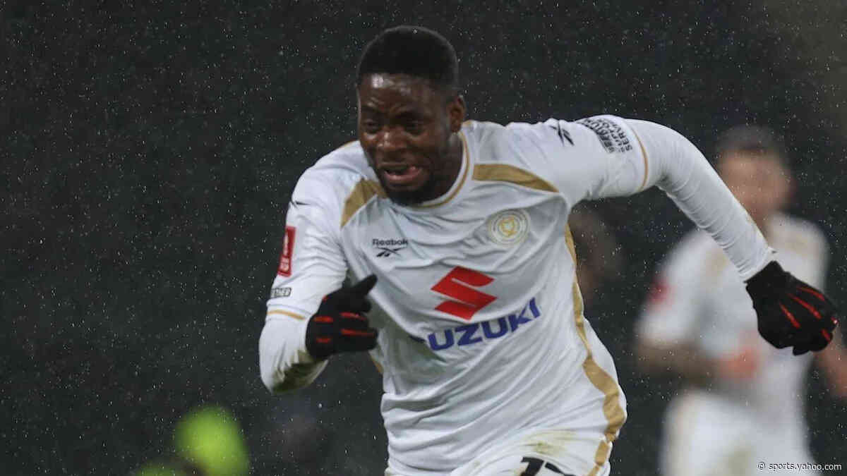 Ex-MK Dons winger Leko signs for Penybont