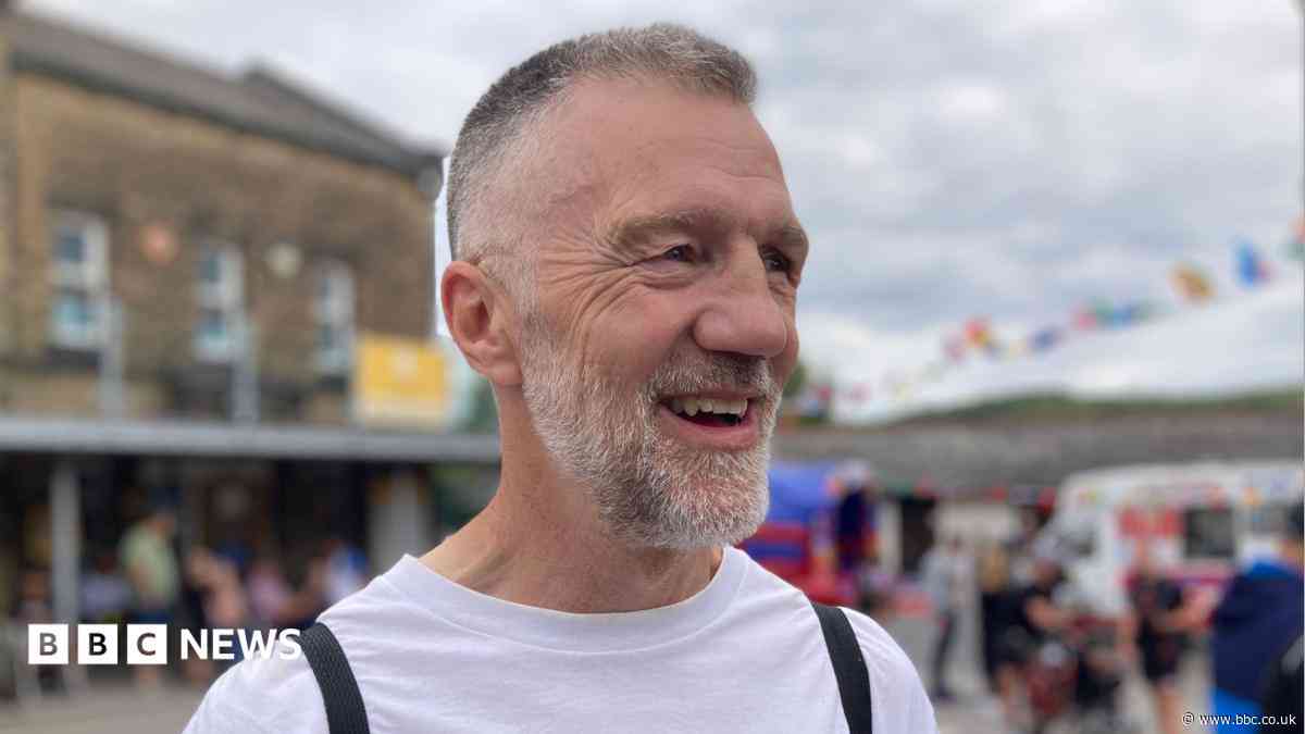 Boxing trainer to be inducted into Hall of Fame