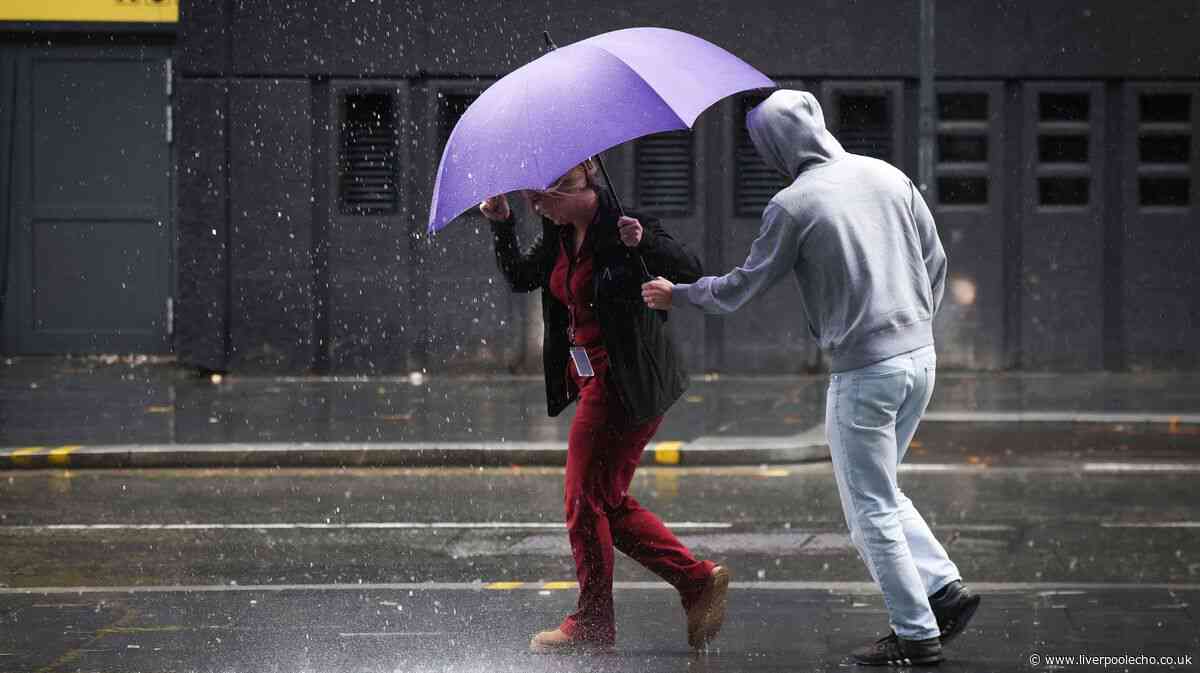 Urgent nine hour thunderstorm warning issued for Liverpool by Met Office