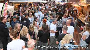 Altstadtfest in Fallersleben: Die ersten 60 Party-Bilder vom heißen Auftakt