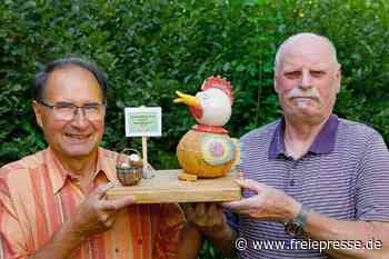 Ein getöpfertes Spendenhuhn für die Gersdorfer Rassegeflügelzüchter