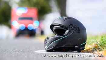 Motorradfahrerin bei Unfall schwer verletzt