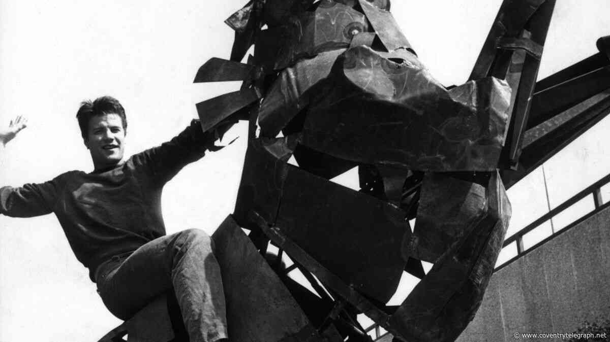 The tragic story of the art student behind Coventry monument who became hero policeman