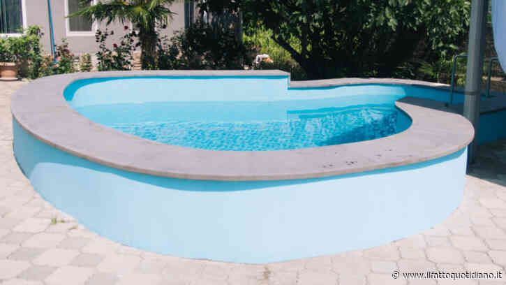 Bimba di 2 anni e mezzo muore annegata in piscina a Palermo: entra nella vasca e nessun se ne accorge