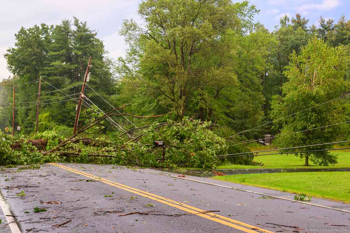 Possible tornado strike eyed as thousands remain without power in Saratoga County