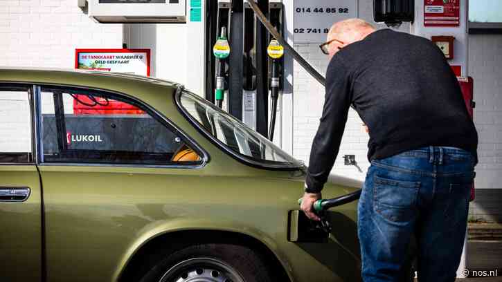 Veel benzineauto's verkocht, maar elektrisch rijden rukt op