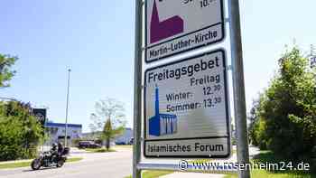 Mann beschmiert muslimisches Freitagsgebets-Schild in Oberbayern