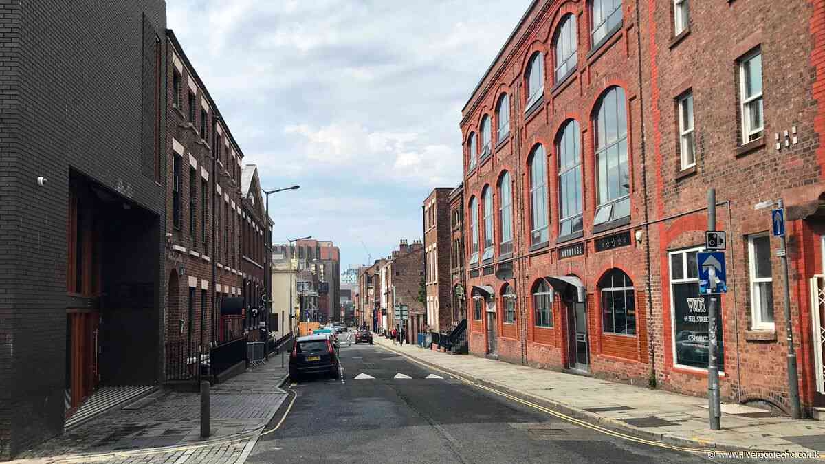 Two knives found after man spotted making threats on Slater Street