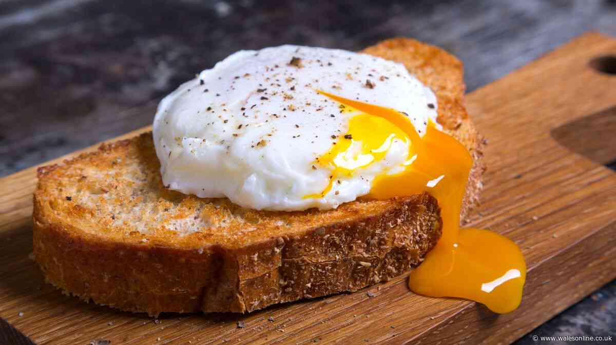 Make perfect poached eggs in 2 minutes by ditching pots and pans first