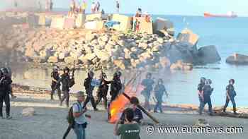 Spain: Clashes erupt in Ceuta as anti-migrant protesters confront police