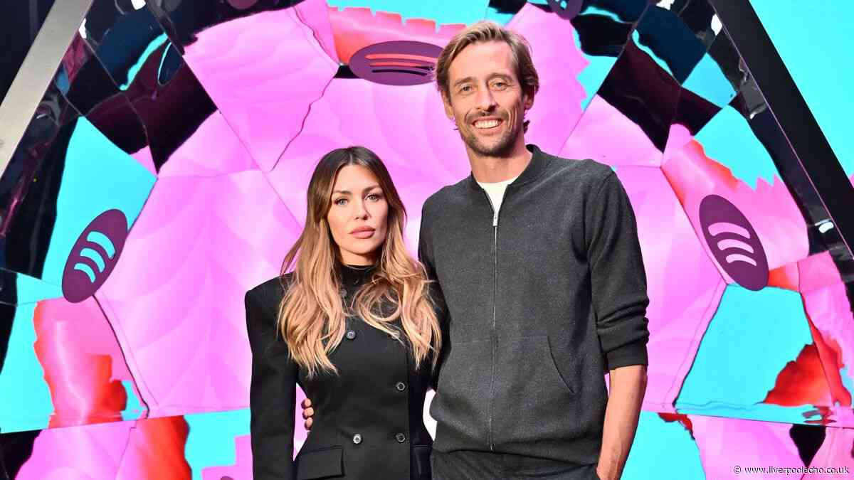 Abbey Clancy fans in meltdown as star announces career move with Peter Crouch