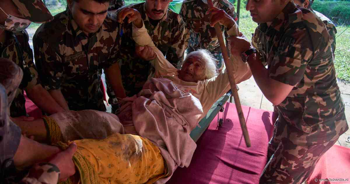 Nepal ‘wil geen hulp’, hoe bestaat dat na zo’n ramp? ‘Ze vragen vooral om geld’