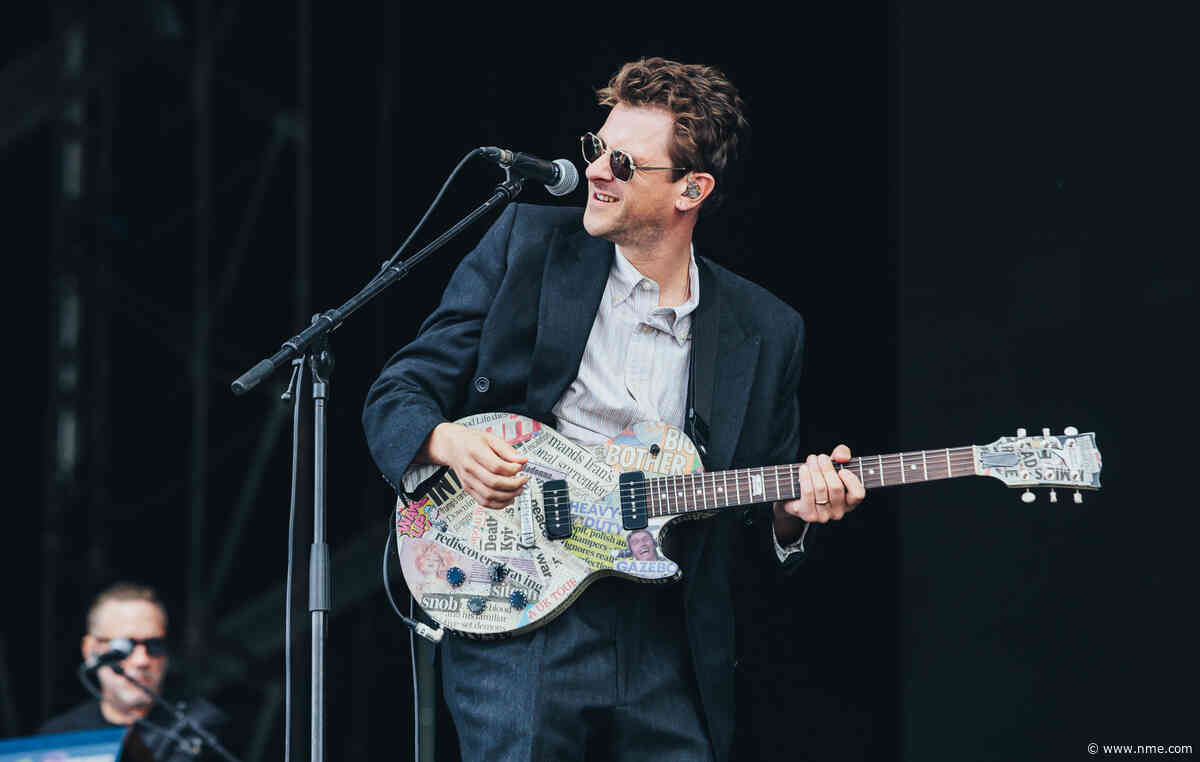 Jamie T kicks off Reading 2026 with surprise main stage set: “Ready for a little dance?”