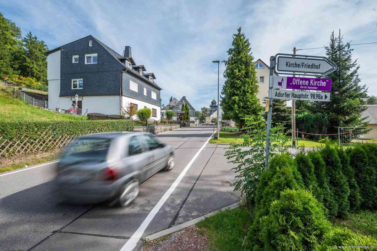 Verwirrung um neue Markierung im Erzgebirge: Darf man noch zur Kirche in Adorf fahren?