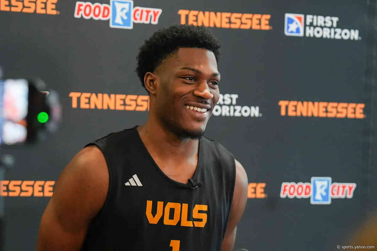 How freshman guard Manny Green is embracing Tennessee’s culture