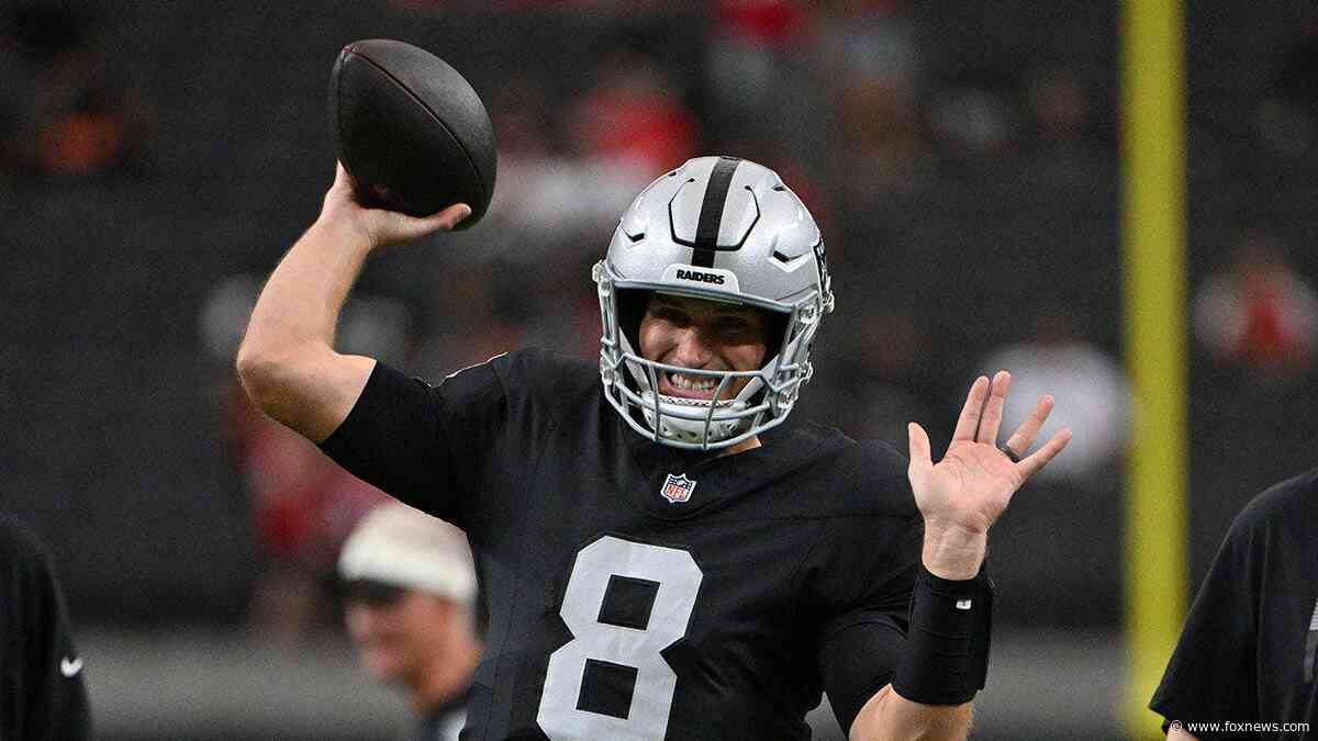 Kirk Cousins dominates Raiders preseason quarterback play but coach Klint Kubiak still won't name the starter