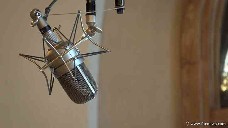 Music industry fends off flood of AI music 'stealing' the charts
