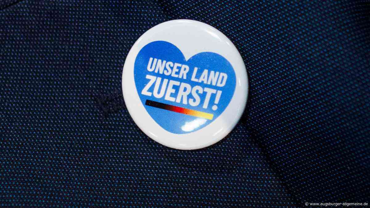 Politische Zeichen im Klassenzimmer: Wann Schulen in Bayern Grenzen ziehen dürfen