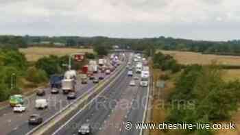 Recap as M6 lane closed after 'multi-vehicle' crash