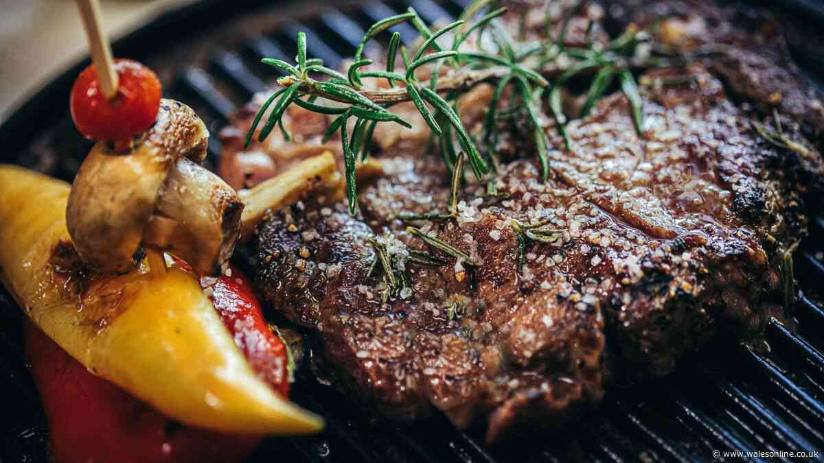 Steaks 'will be tastier' if you add unexpected ingredient while it's resting